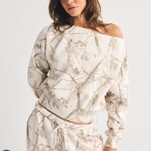 Sunday slash top camo